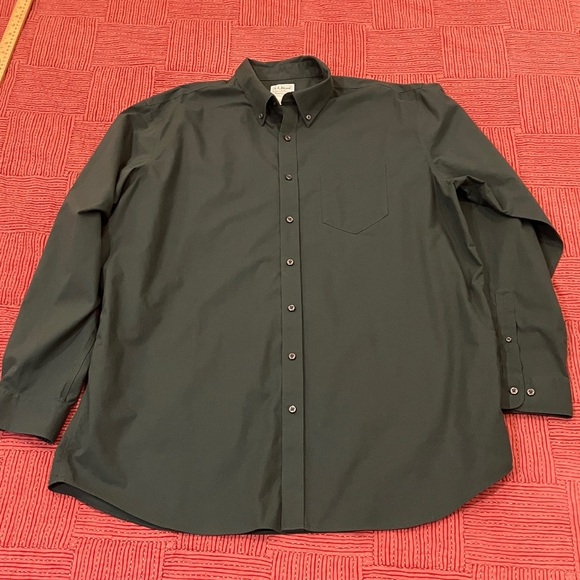 L.L.Bean men’s XL Tall traditional fit long sleeve button up green shirt - Picture 7 of 12